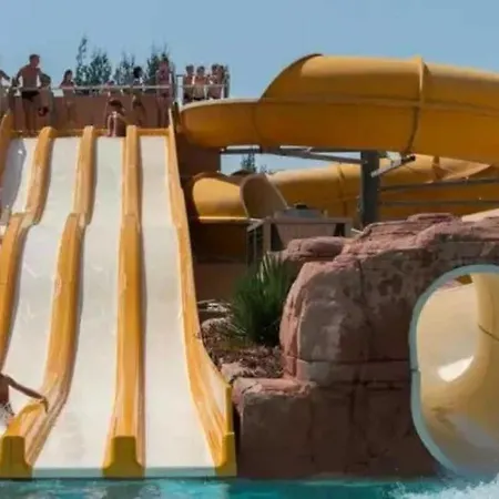 4 Etoiles - Parc Aquatique - Eebaha 캠프장 히에레