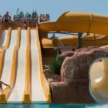 4 Etoiles - Parc Aquatique - Eebaha 캠프장